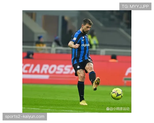 意甲联赛国际米兰客场2比1力克热那亚 积33分重返积分榜首位